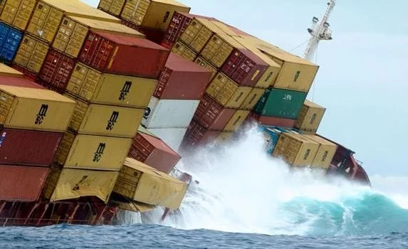 containers dropped in ocean