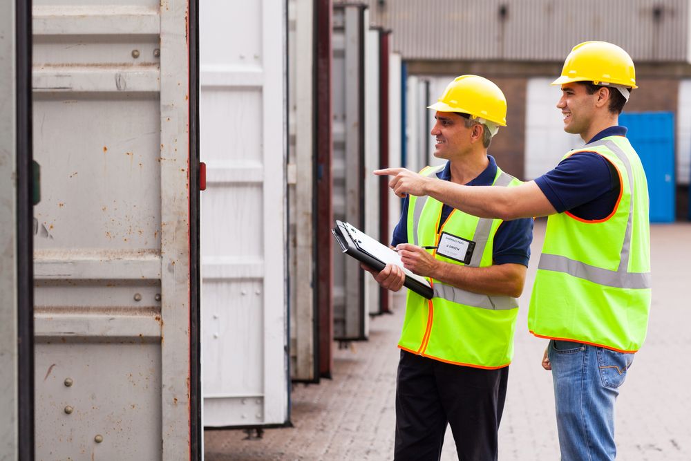 container damage inspection